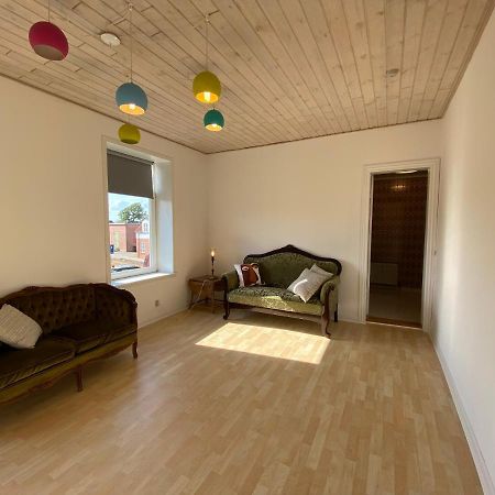 N1 Apartment In The Heart Of Hojer Bagian luar foto